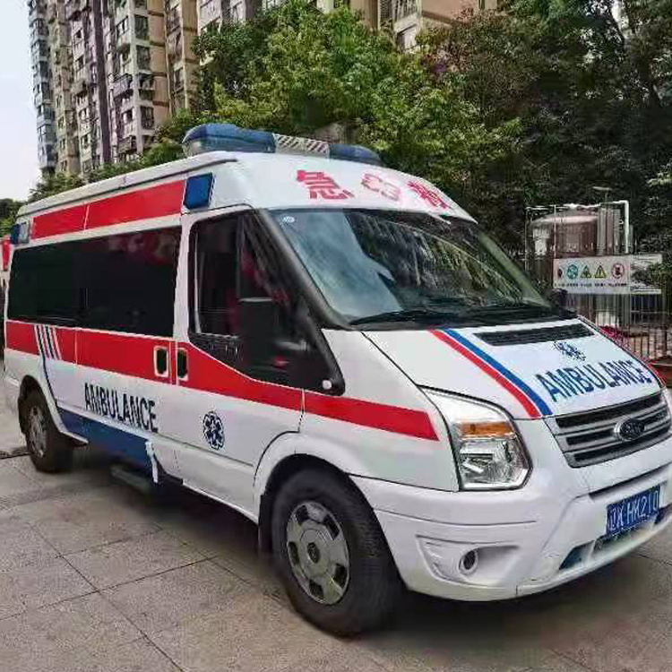 米东长途救护车护送病人返乡